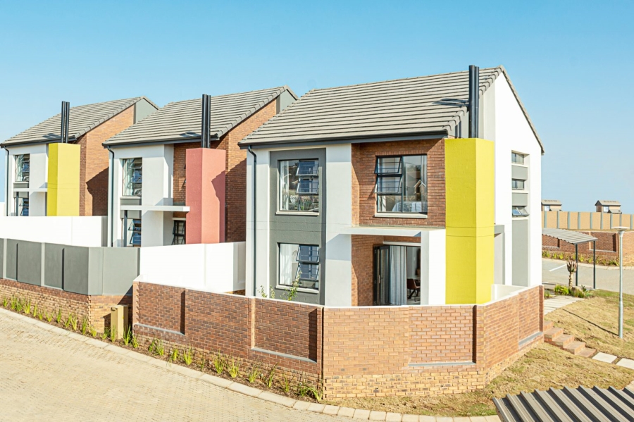 3 Bedroom Property for Sale in Amberfield Gauteng