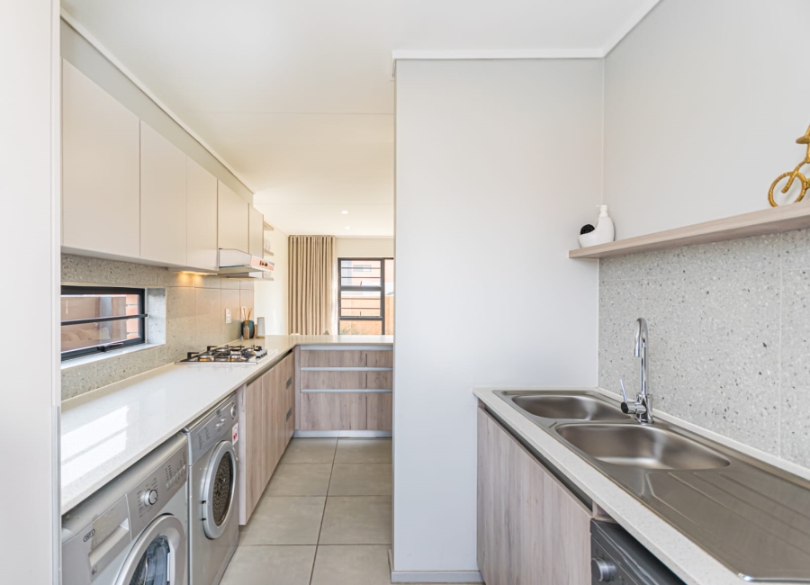 3 Bedroom Property for Sale in Amberfield Gauteng