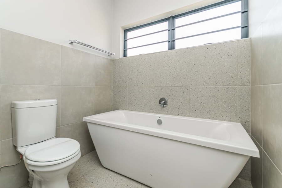 3 Bedroom Property for Sale in Amberfield Gauteng