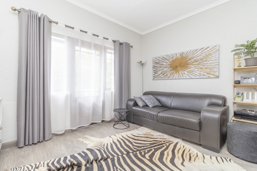 1 Bedroom Property for Sale in Paulshof Gauteng