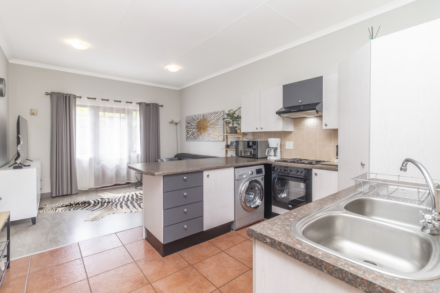 1 Bedroom Property for Sale in Paulshof Gauteng