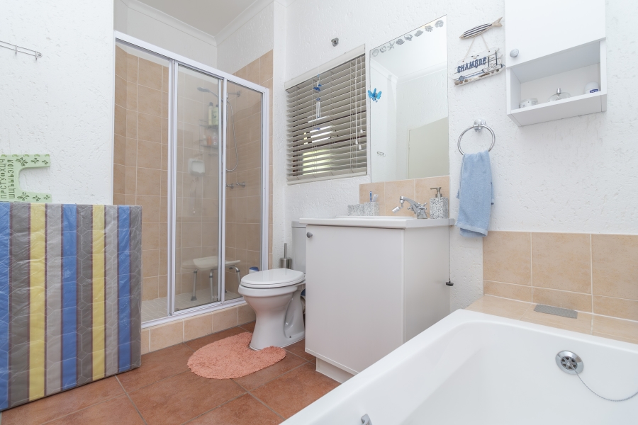 1 Bedroom Property for Sale in Paulshof Gauteng