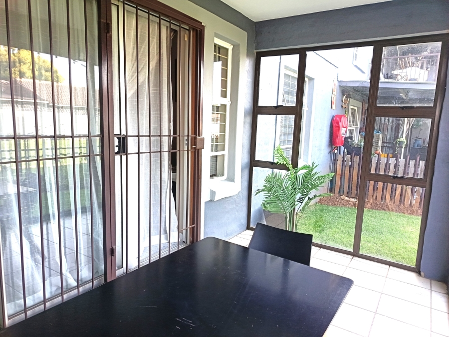 2 Bedroom Property for Sale in Denneoord Gauteng