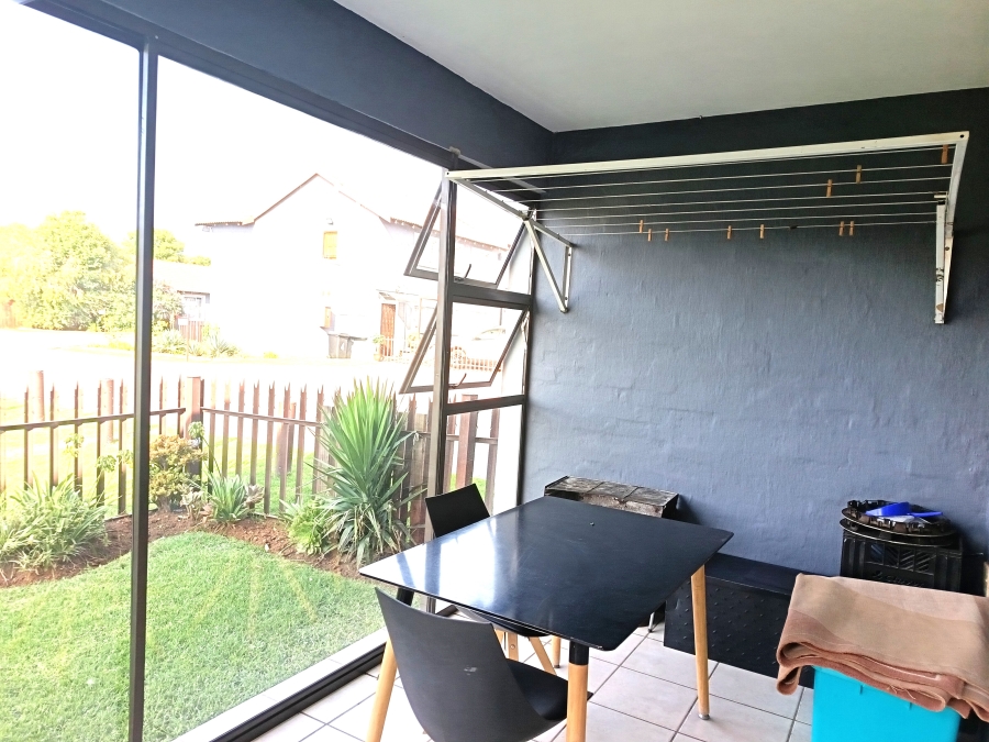 2 Bedroom Property for Sale in Denneoord Gauteng