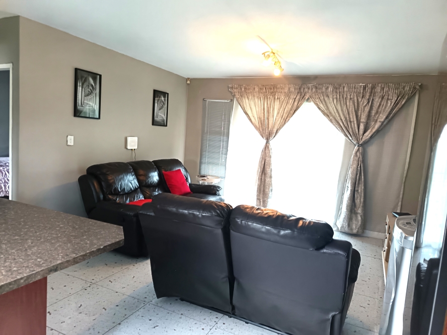 2 Bedroom Property for Sale in Denneoord Gauteng