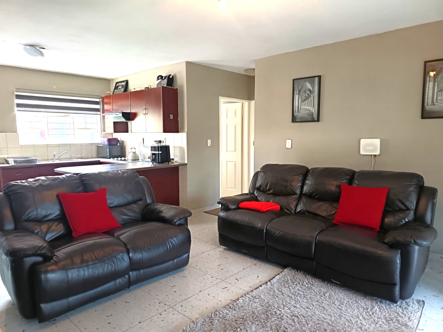 2 Bedroom Property for Sale in Denneoord Gauteng