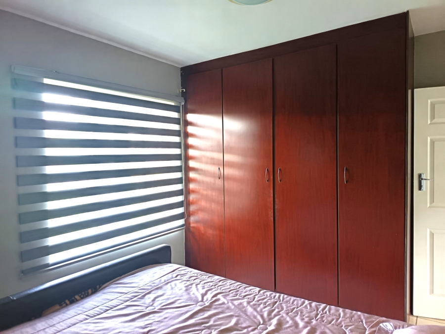 2 Bedroom Property for Sale in Denneoord Gauteng