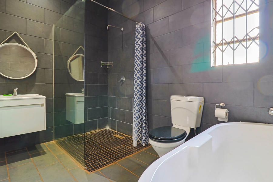 3 Bedroom Property for Sale in Tedderfield A H Gauteng