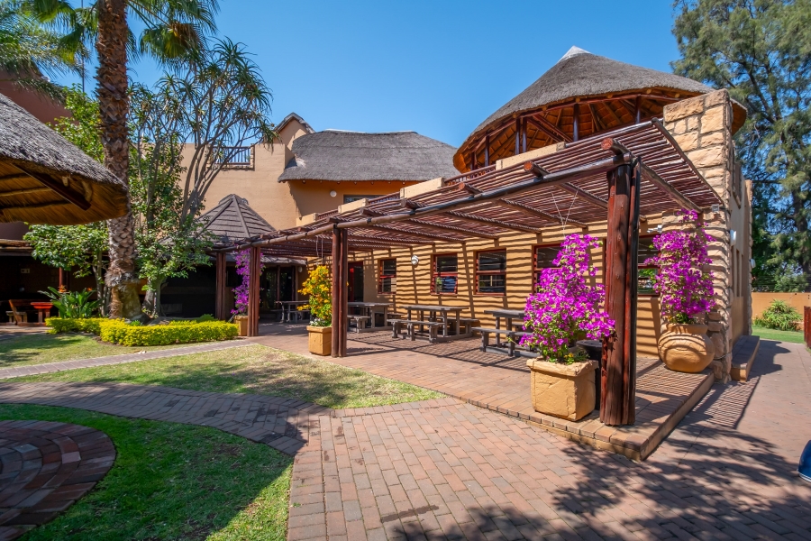 2 Bedroom Property for Sale in Douglasdale Gauteng