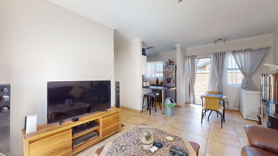 2 Bedroom Property for Sale in Beyers Park Gauteng