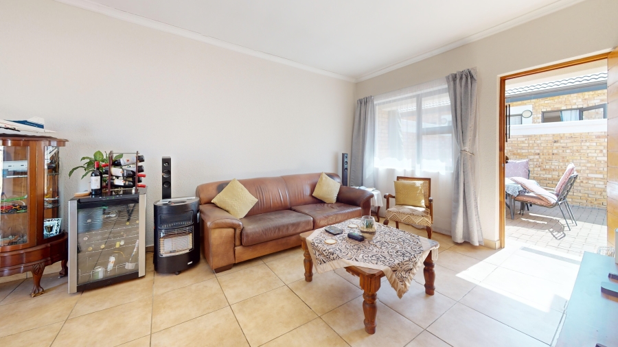 2 Bedroom Property for Sale in Beyers Park Gauteng