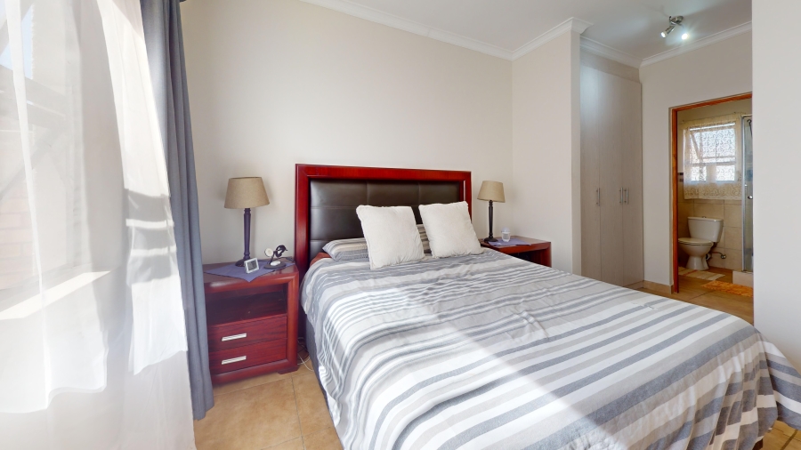 2 Bedroom Property for Sale in Beyers Park Gauteng