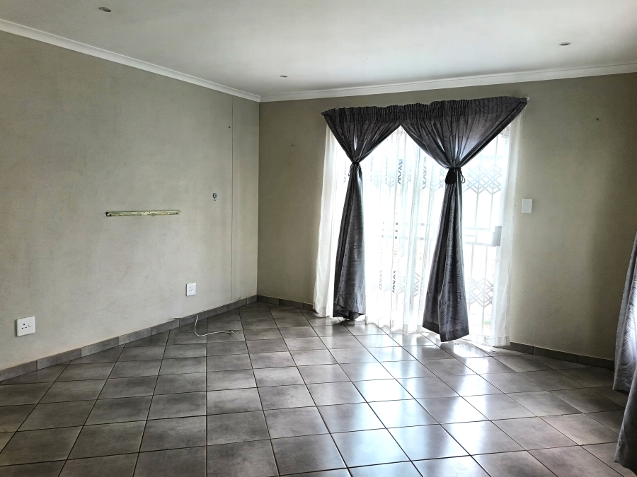 2 Bedroom Property for Sale in Brenthurst Gauteng