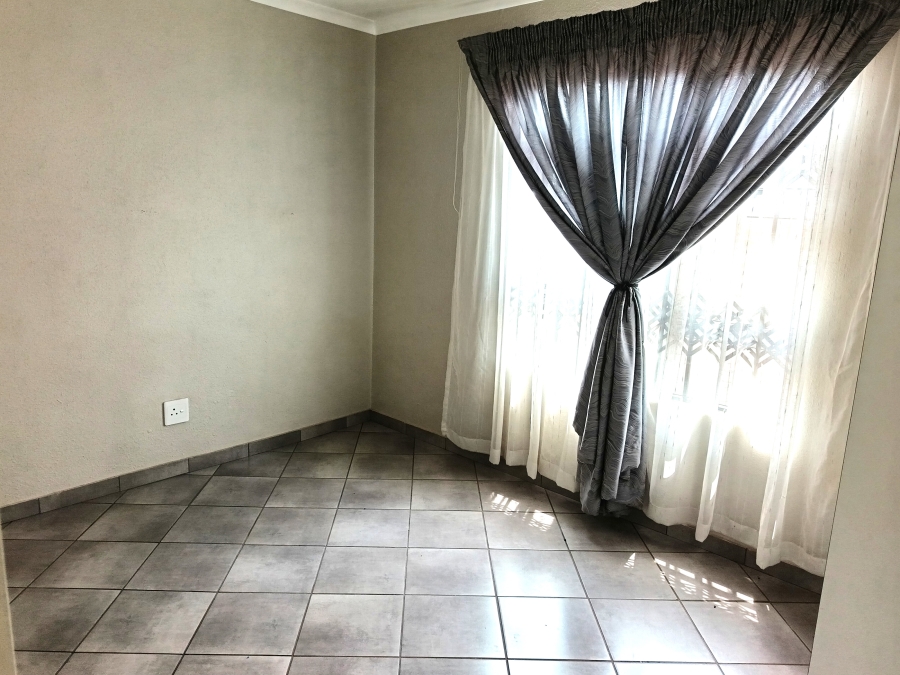 2 Bedroom Property for Sale in Brenthurst Gauteng