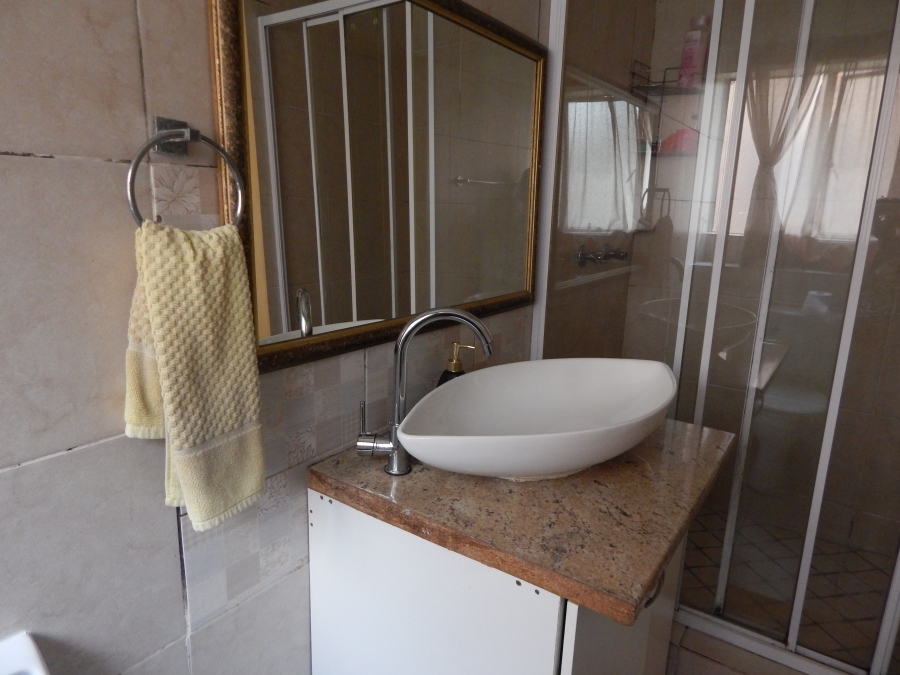 3 Bedroom Property for Sale in Birchleigh Gauteng