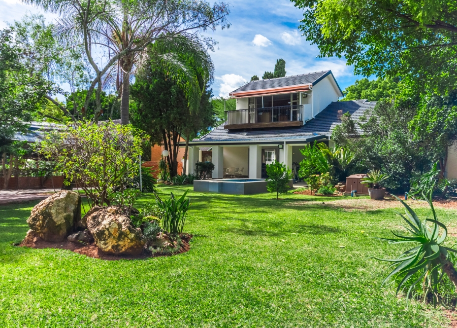 6 Bedroom Property for Sale in Lyttelton Manor Gauteng