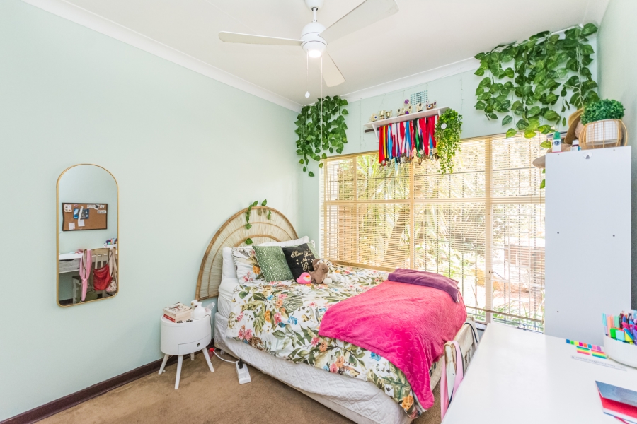 6 Bedroom Property for Sale in Lyttelton Manor Gauteng