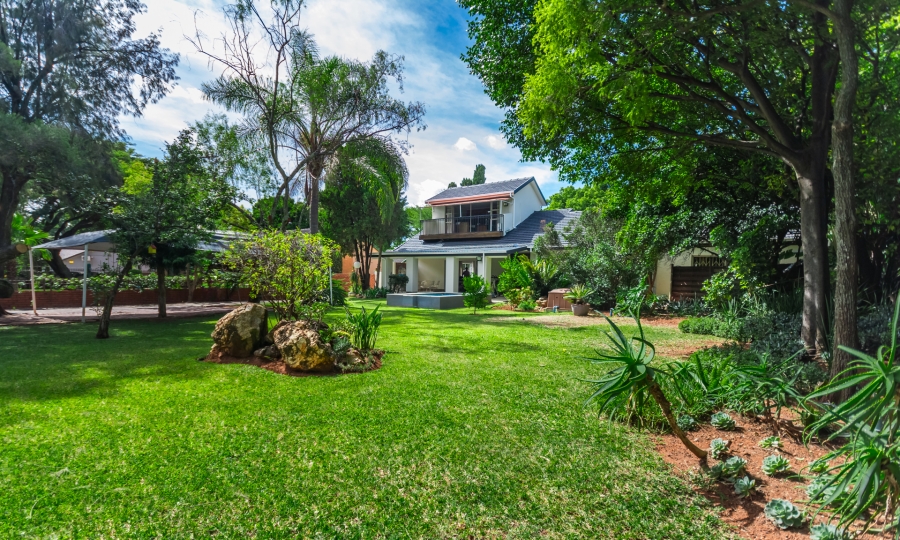 6 Bedroom Property for Sale in Lyttelton Manor Gauteng