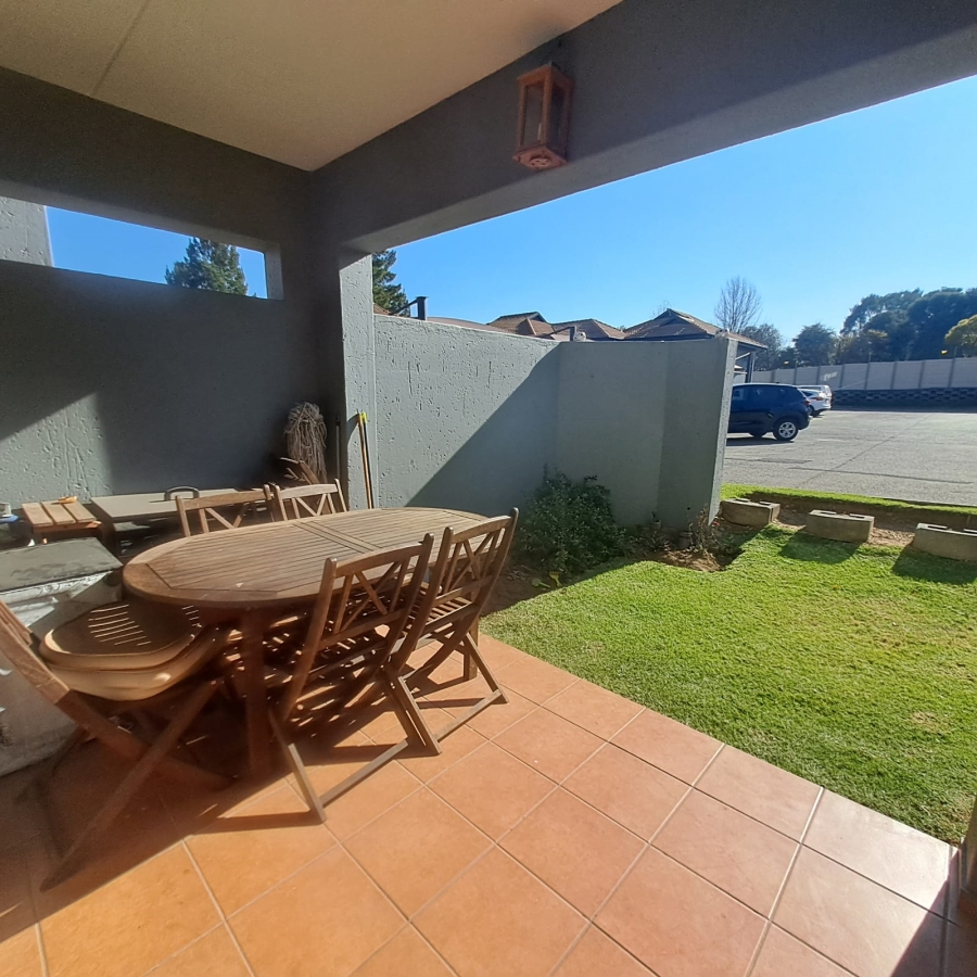 2 Bedroom Property for Sale in Rynfield Gauteng