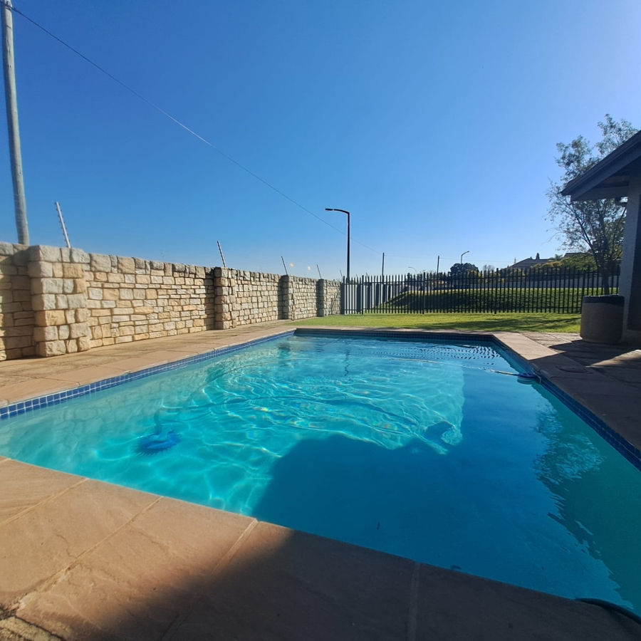 2 Bedroom Property for Sale in Rynfield Gauteng