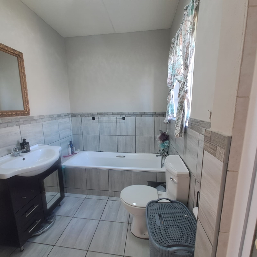 2 Bedroom Property for Sale in Rynfield Gauteng