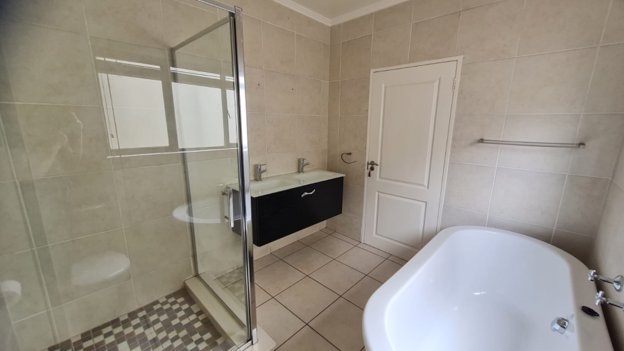 To Let 3 Bedroom Property for Rent in Bedfordview Gauteng