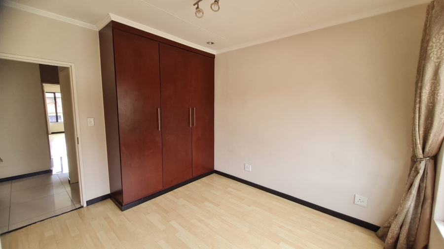 To Let 3 Bedroom Property for Rent in Bedfordview Gauteng