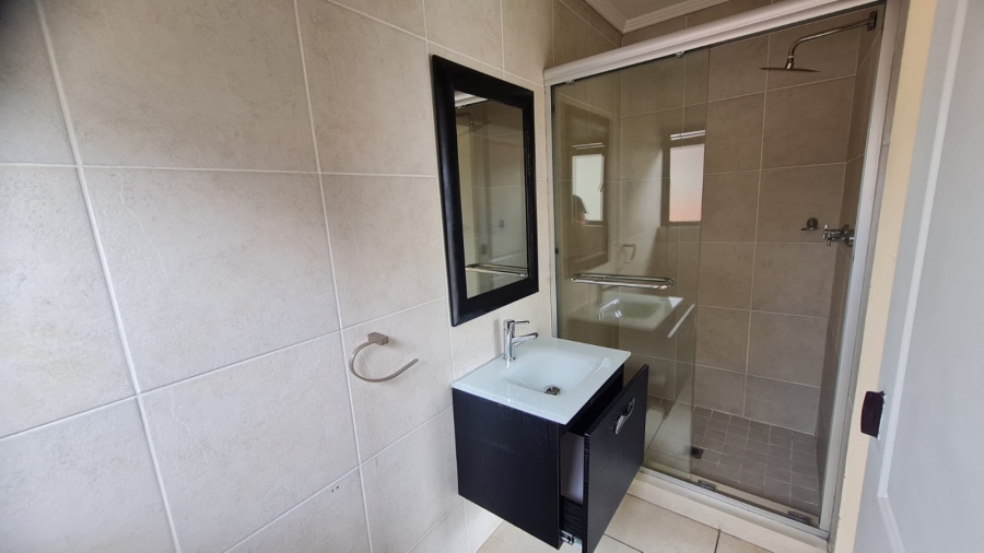 To Let 3 Bedroom Property for Rent in Bedfordview Gauteng