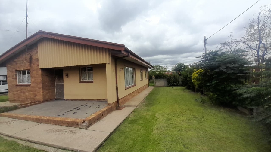 3 Bedroom Property for Sale in Noycedale Gauteng