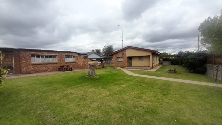 3 Bedroom Property for Sale in Noycedale Gauteng
