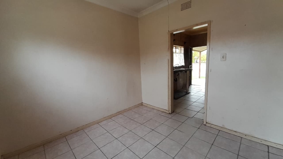 3 Bedroom Property for Sale in Noycedale Gauteng