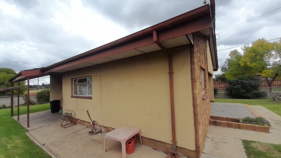 3 Bedroom Property for Sale in Noycedale Gauteng