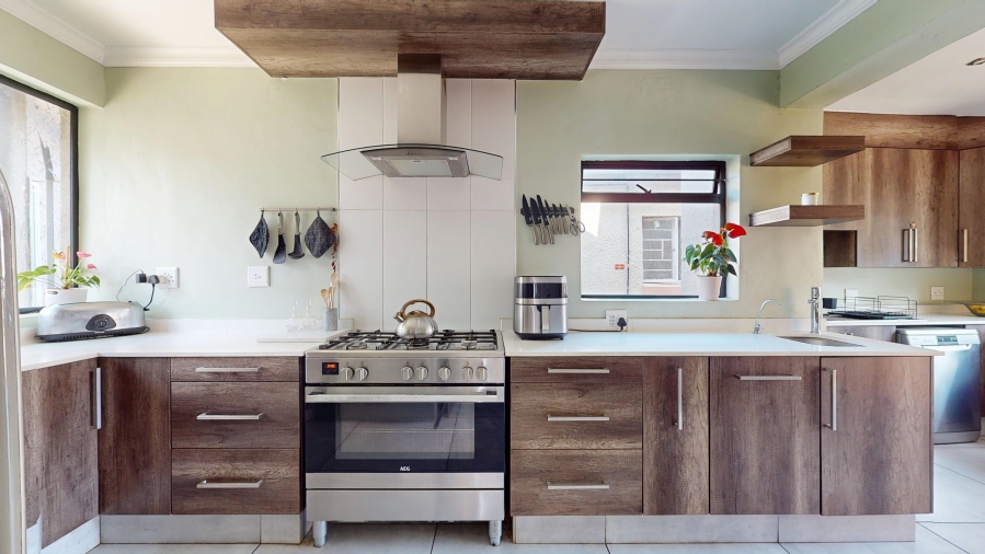 6 Bedroom Property for Sale in Elsburg Gauteng