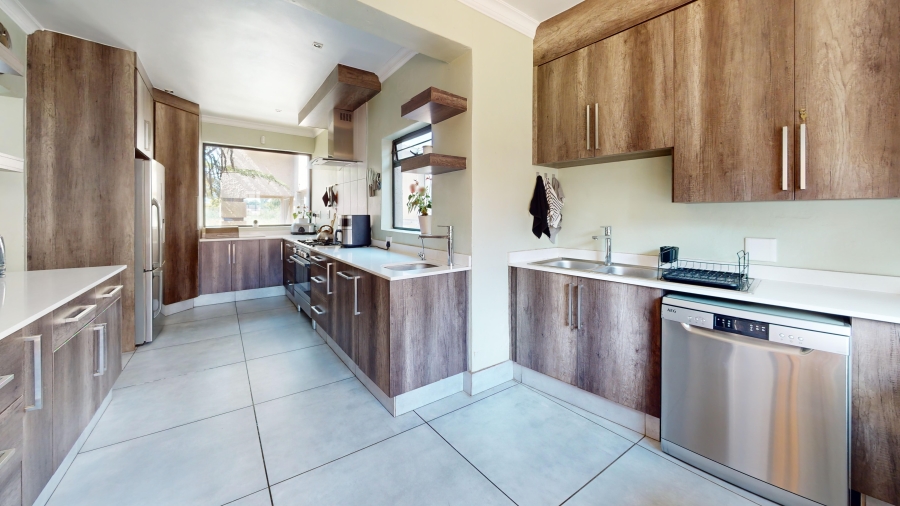 6 Bedroom Property for Sale in Elsburg Gauteng