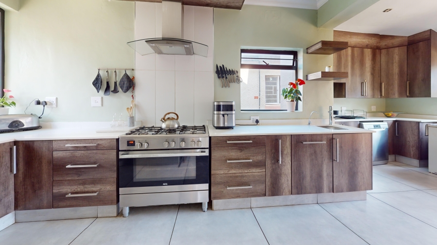 6 Bedroom Property for Sale in Elsburg Gauteng