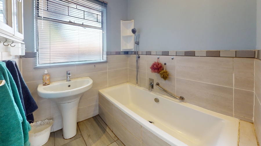 6 Bedroom Property for Sale in Elsburg Gauteng