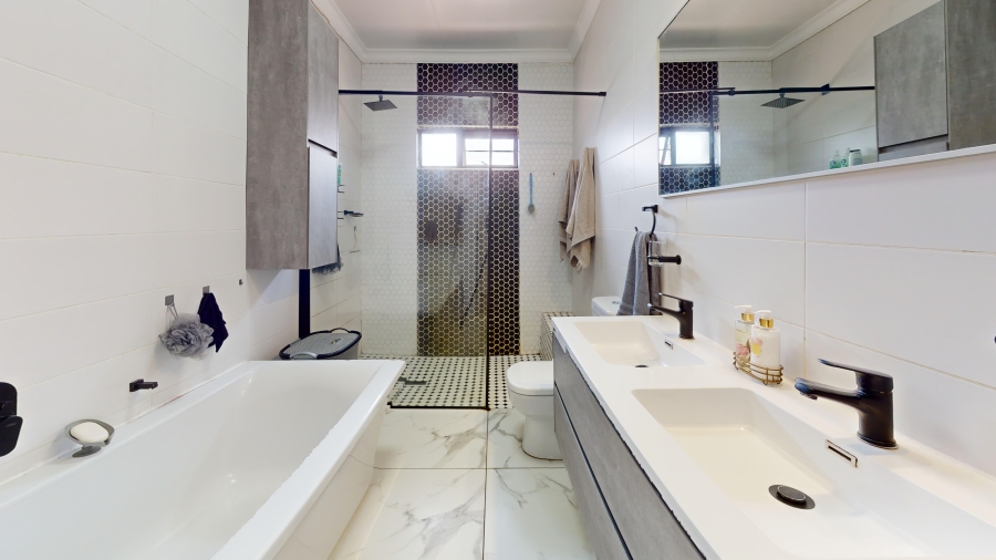 6 Bedroom Property for Sale in Elsburg Gauteng