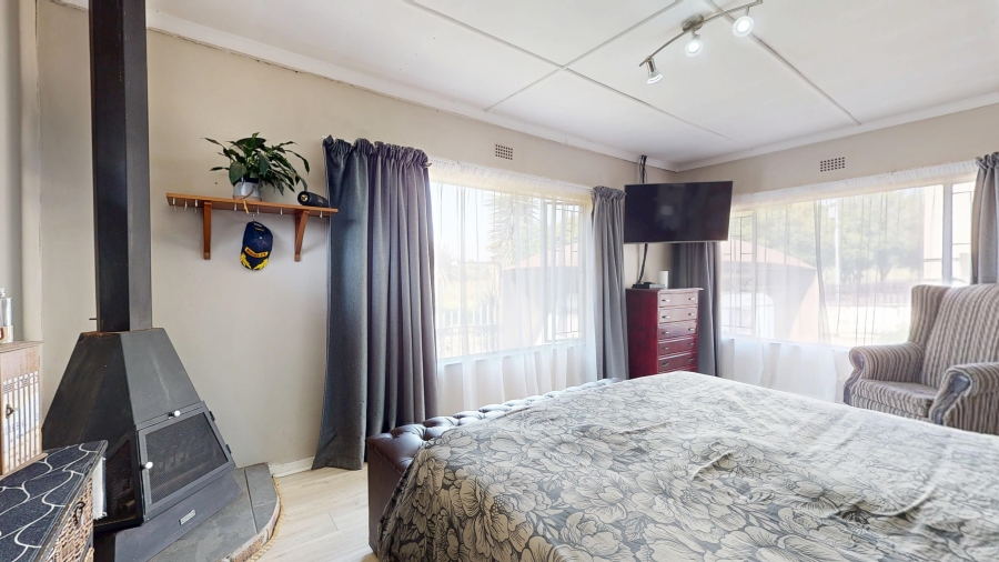 6 Bedroom Property for Sale in Elsburg Gauteng