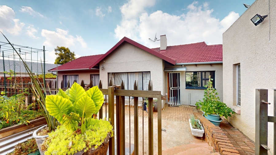 6 Bedroom Property for Sale in Elsburg Gauteng