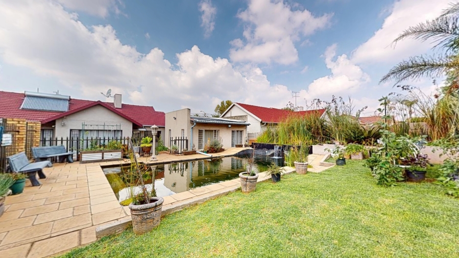 6 Bedroom Property for Sale in Elsburg Gauteng