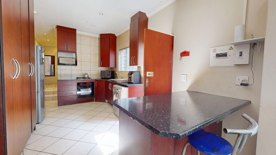 6 Bedroom Property for Sale in Elsburg Gauteng