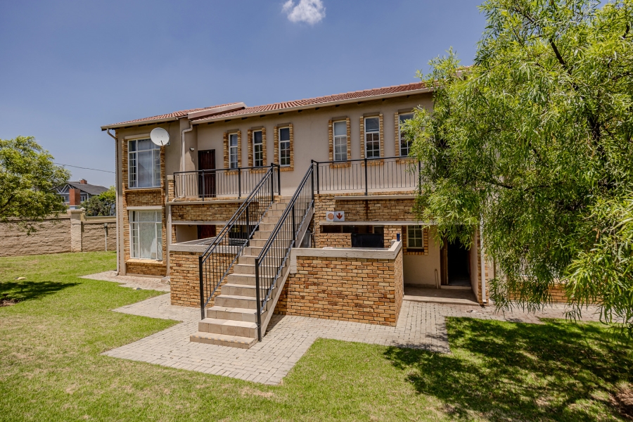 2 Bedroom Property for Sale in Laser Park Gauteng
