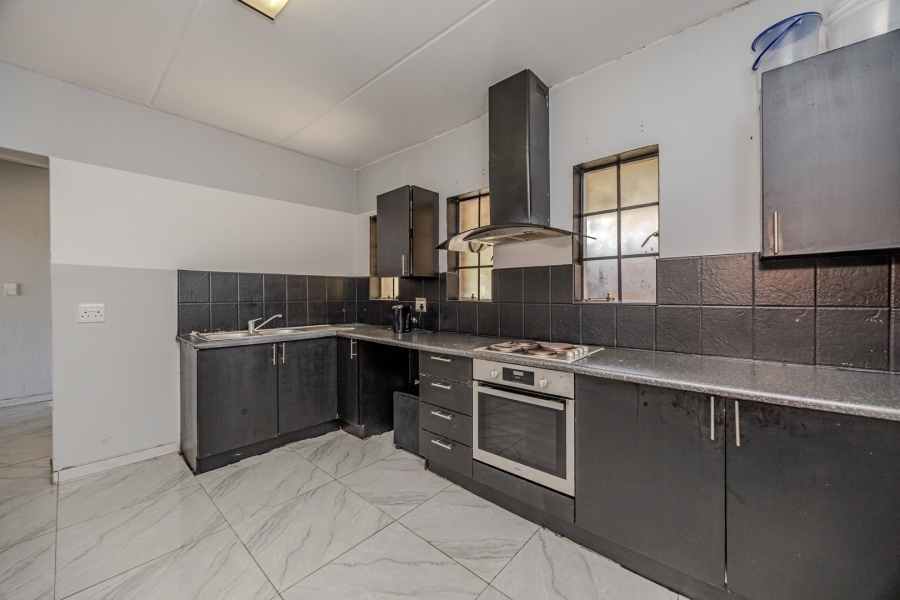 2 Bedroom Property for Sale in Laser Park Gauteng