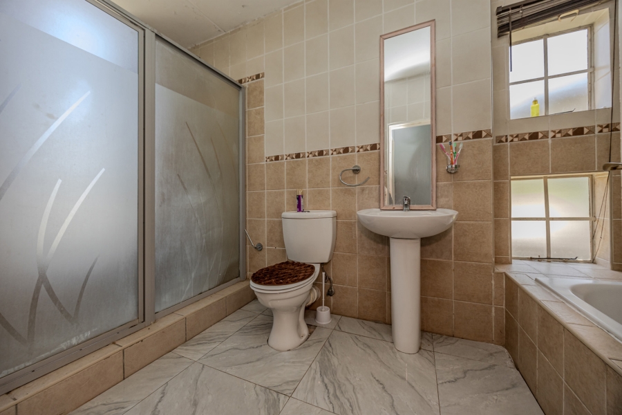 2 Bedroom Property for Sale in Laser Park Gauteng