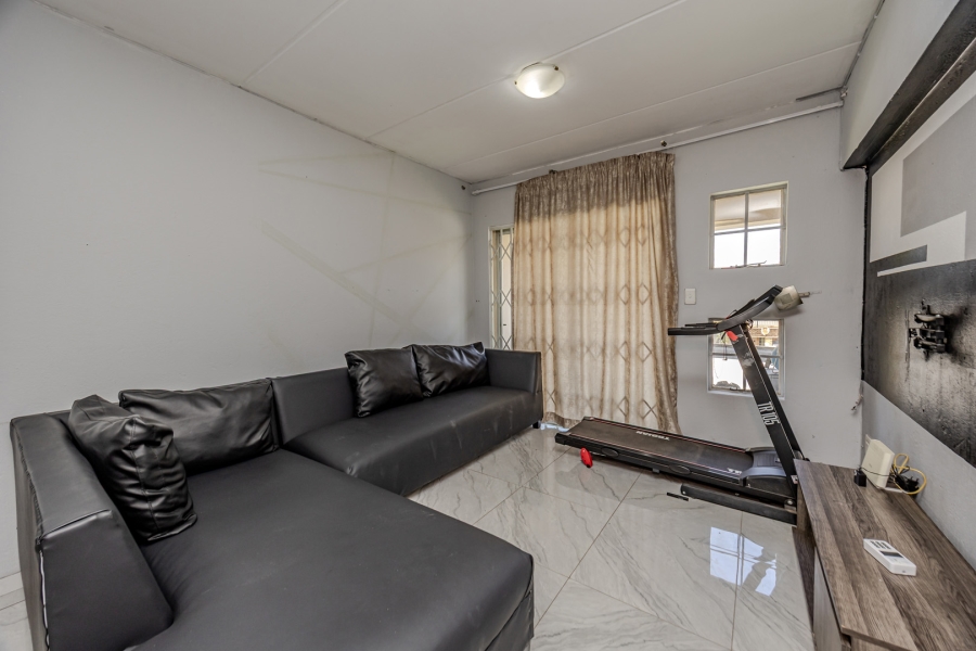 2 Bedroom Property for Sale in Laser Park Gauteng