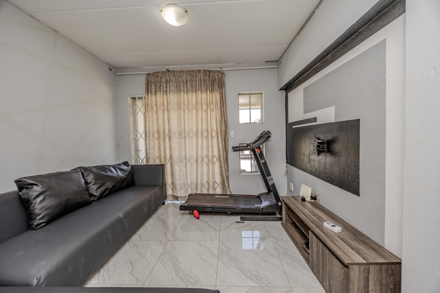 2 Bedroom Property for Sale in Laser Park Gauteng