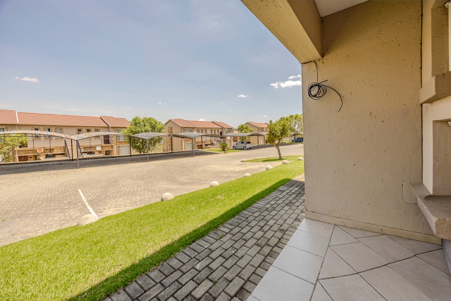2 Bedroom Property for Sale in Laser Park Gauteng