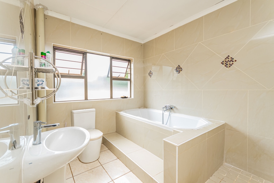 4 Bedroom Property for Sale in Lyttelton Manor Gauteng