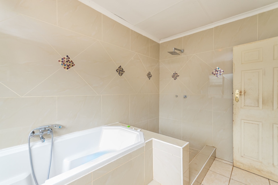 4 Bedroom Property for Sale in Lyttelton Manor Gauteng