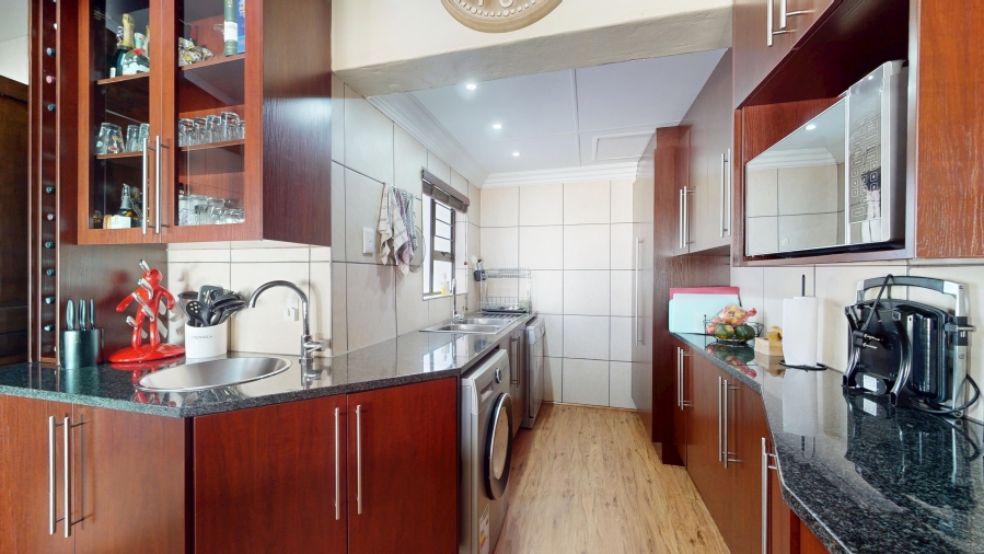 4 Bedroom Property for Sale in Ravenswood Gauteng